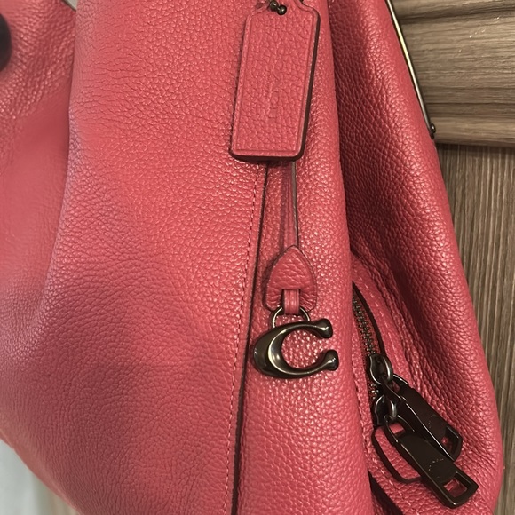Coach Dalton 31 Pink Pebbled Leather NWOT w/gun metal hardware/bag charm - Picture 9 of 14